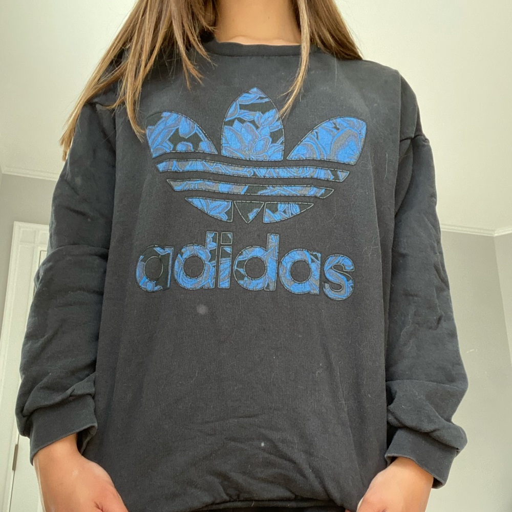 ADIDAS SWEATSHIRT